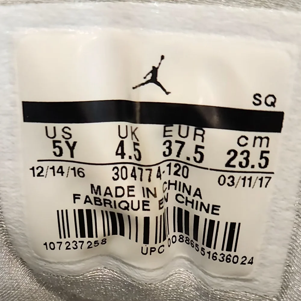 Jordan women comes