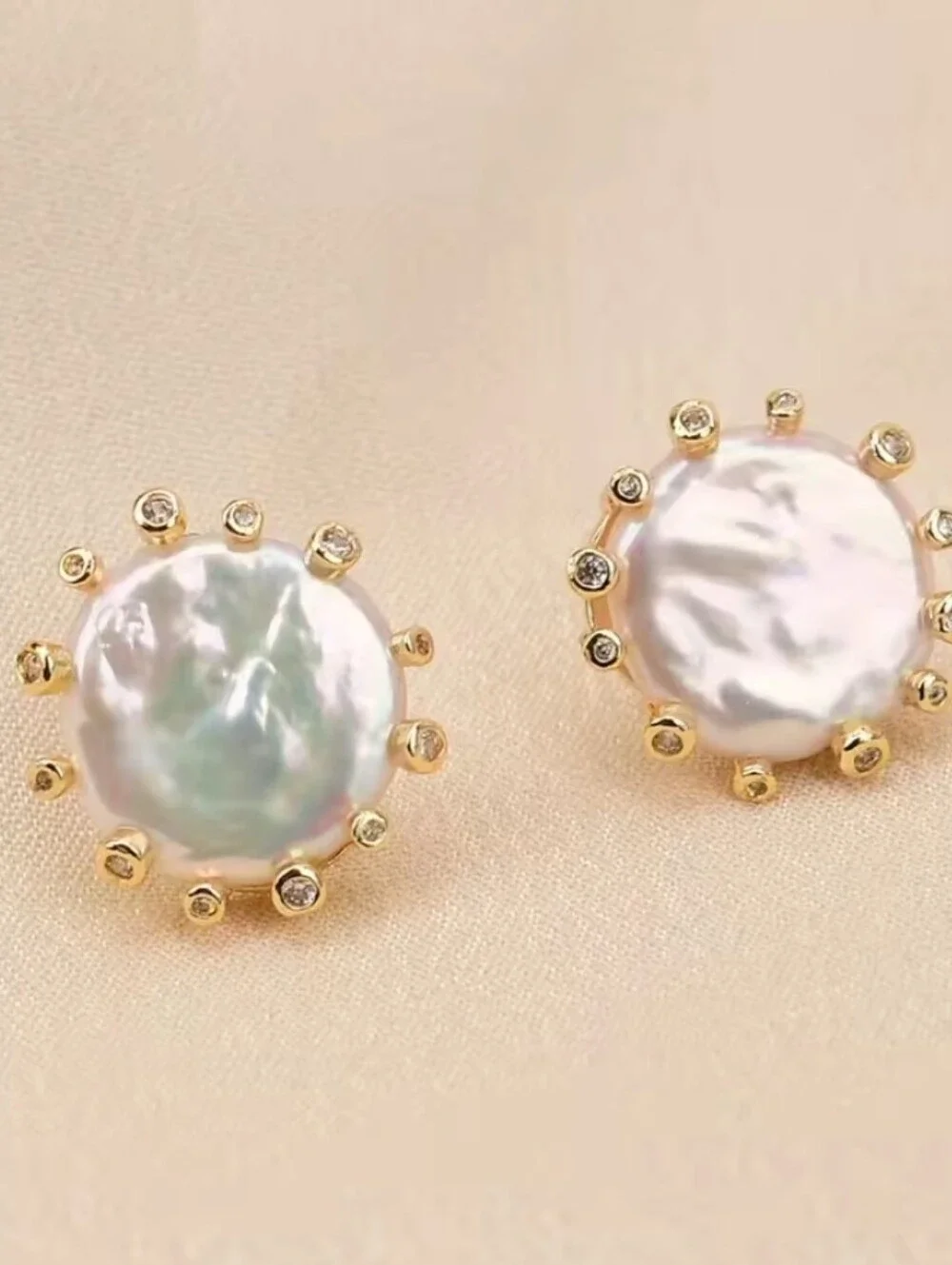 annas reflection luxury pearl shimmer looks