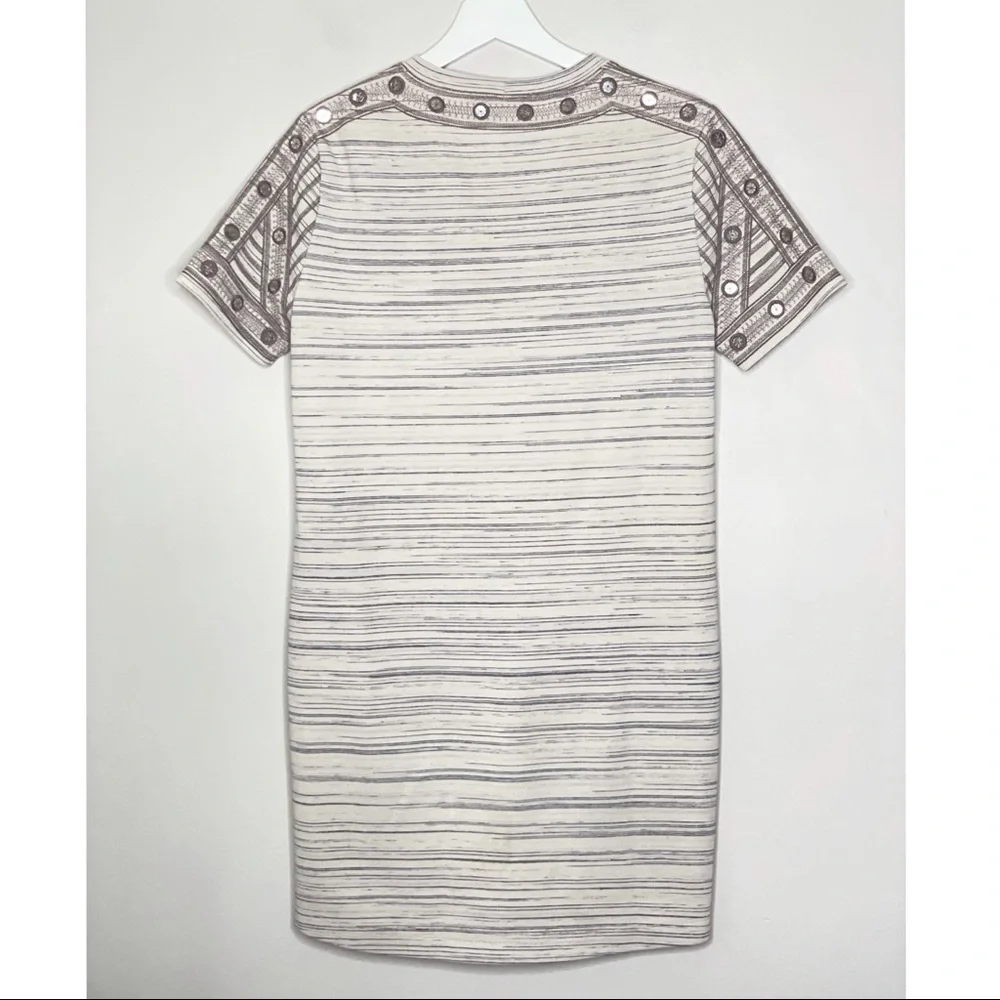 BCBGMaxAzria brand type