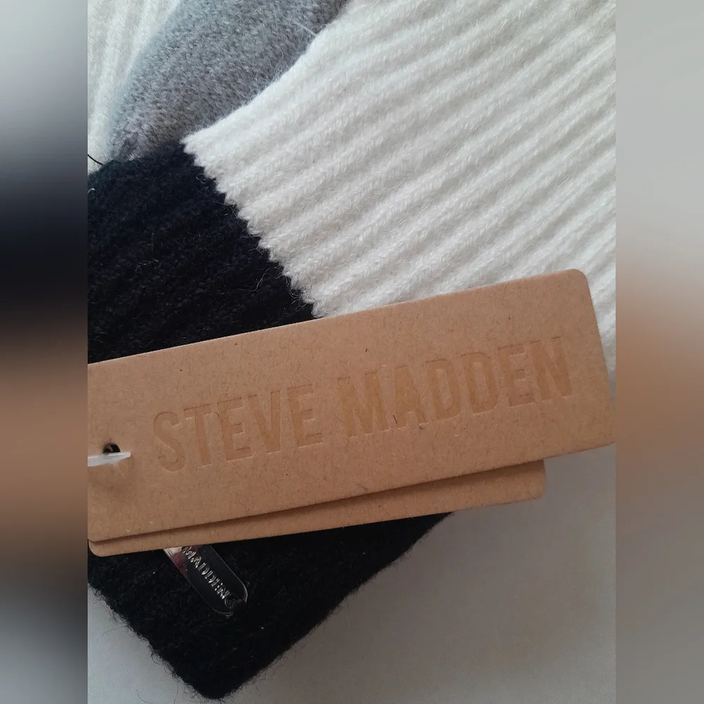 New Steve Madden Color Block Long Cuff Magic Gloves NWT (Touch Screen Cap..)