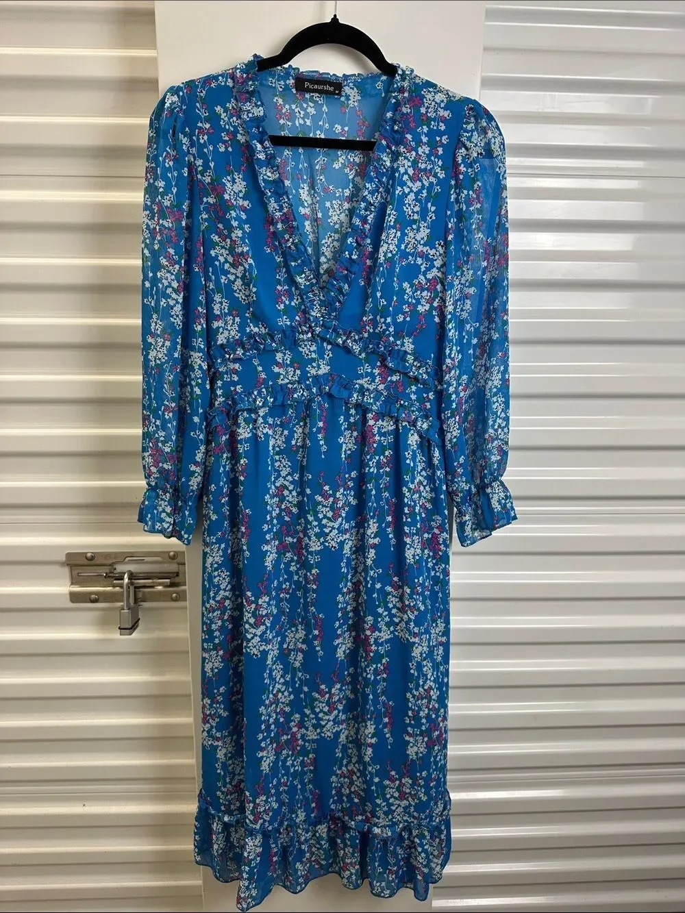 Picaurshe Blue Floral V-Neck Midi Dress
