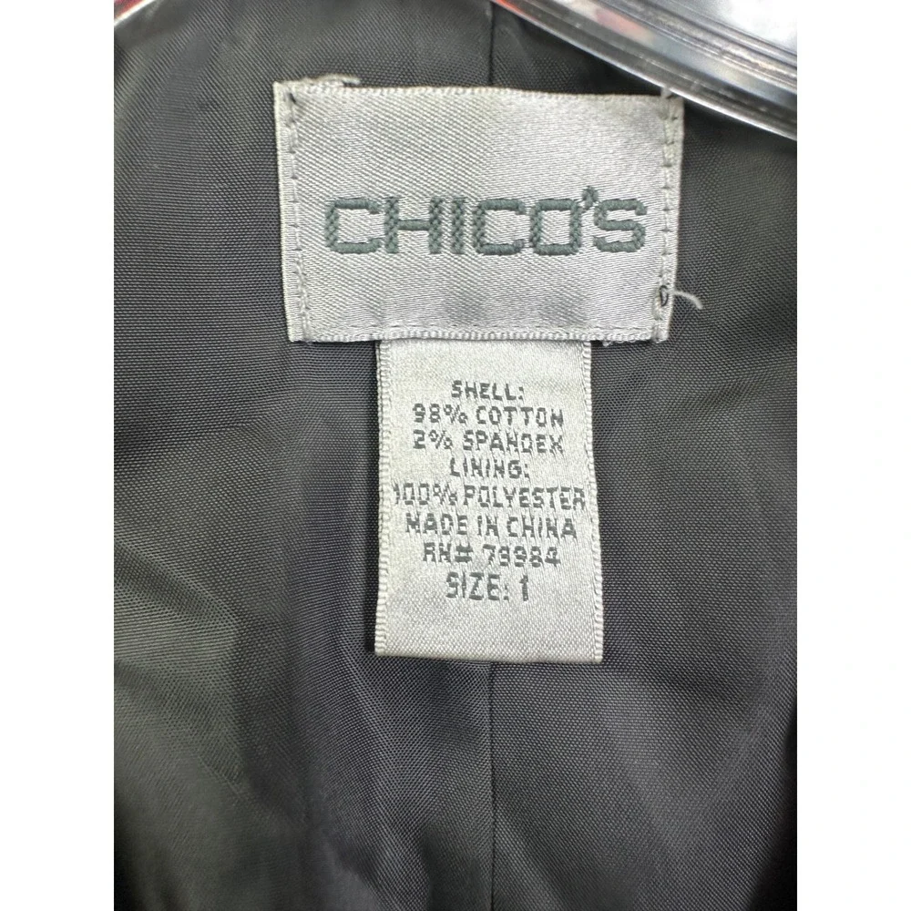 Chicos chico button