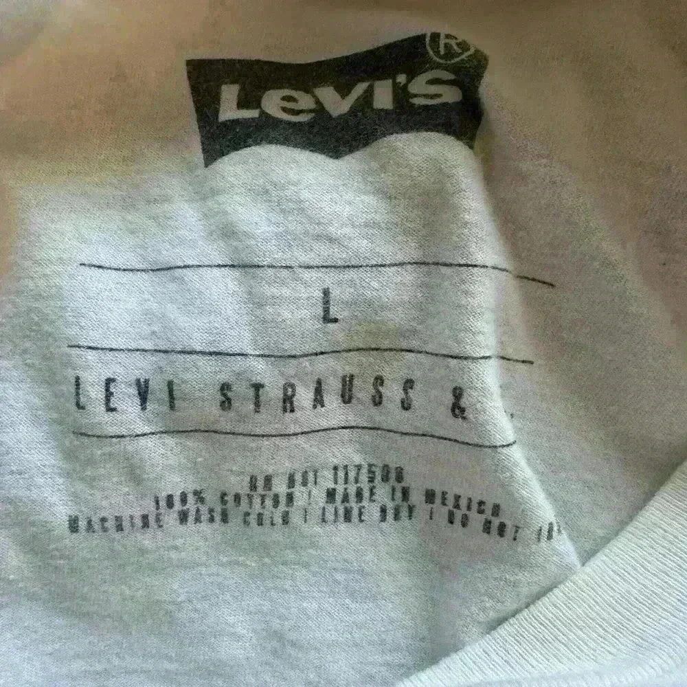Levis euc ships