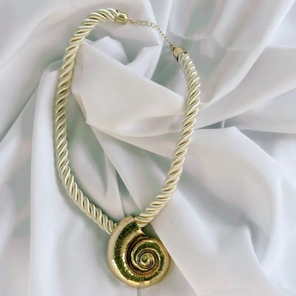 seashell necklace H69