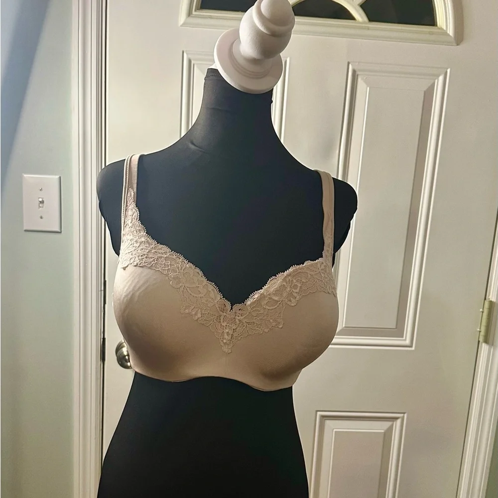Playtex elegant lace