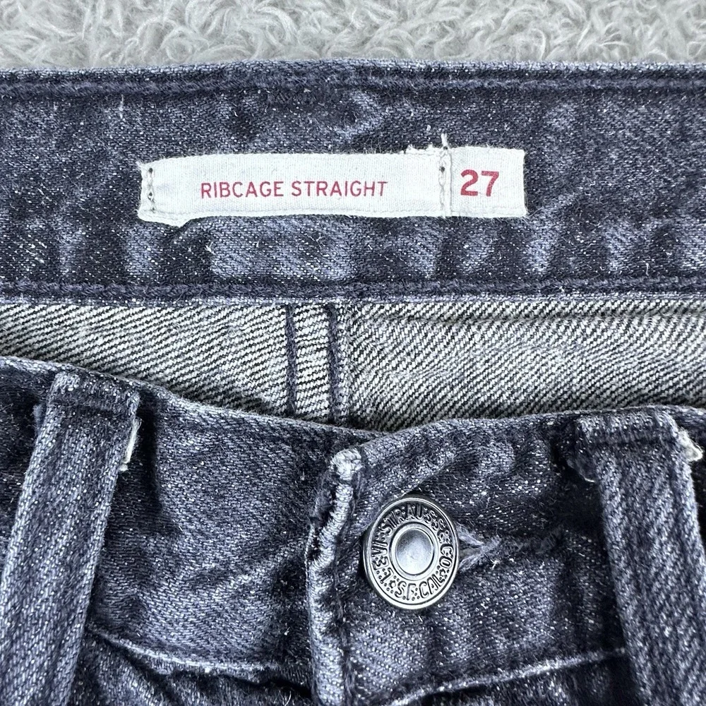Levis levi ribcage