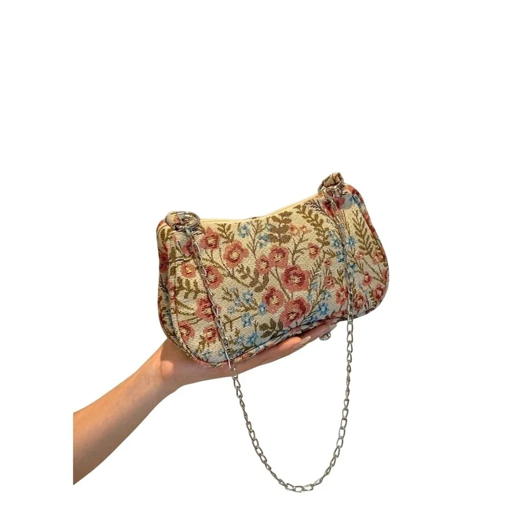 N/A romantic florals