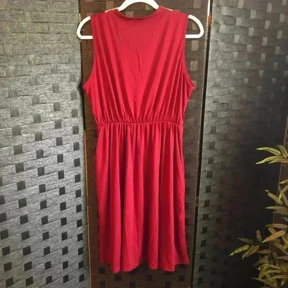 N/A vibrant red