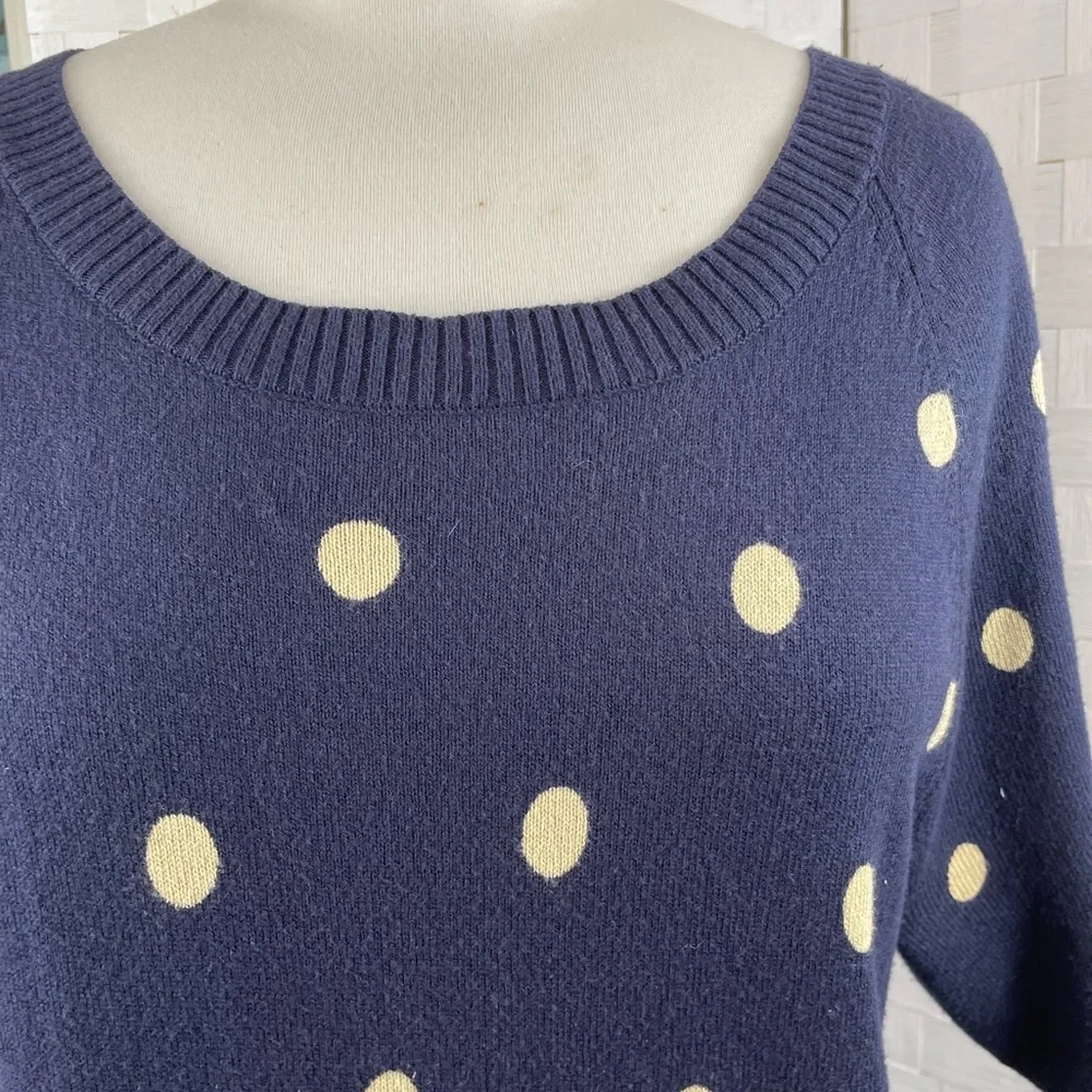 Tommy Hilfiger chic dark
