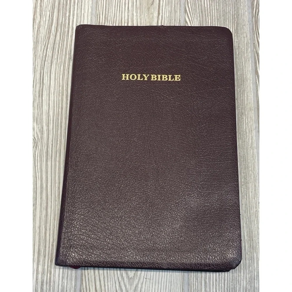 World Holy Bible KJV Giant Print Reference Red Letter Burgundy Bonded Leather