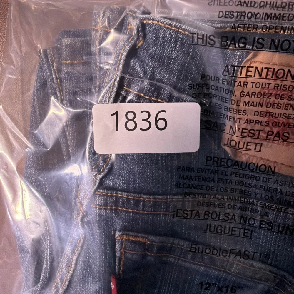 Levis levis 550