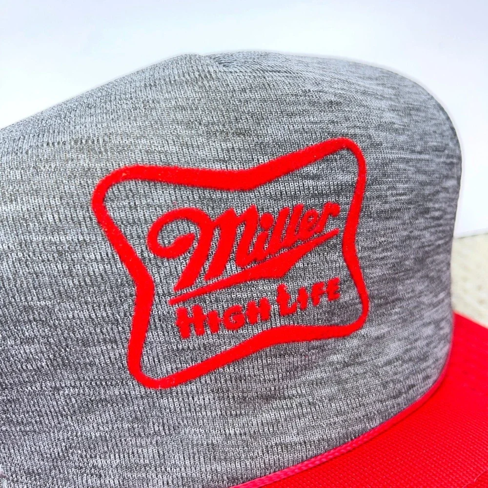 YoungAn includes hat