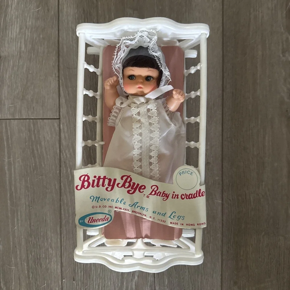 ULTRA‎ RARE VINTAGE UNEEDA 1974 BIG EYES DOLL 