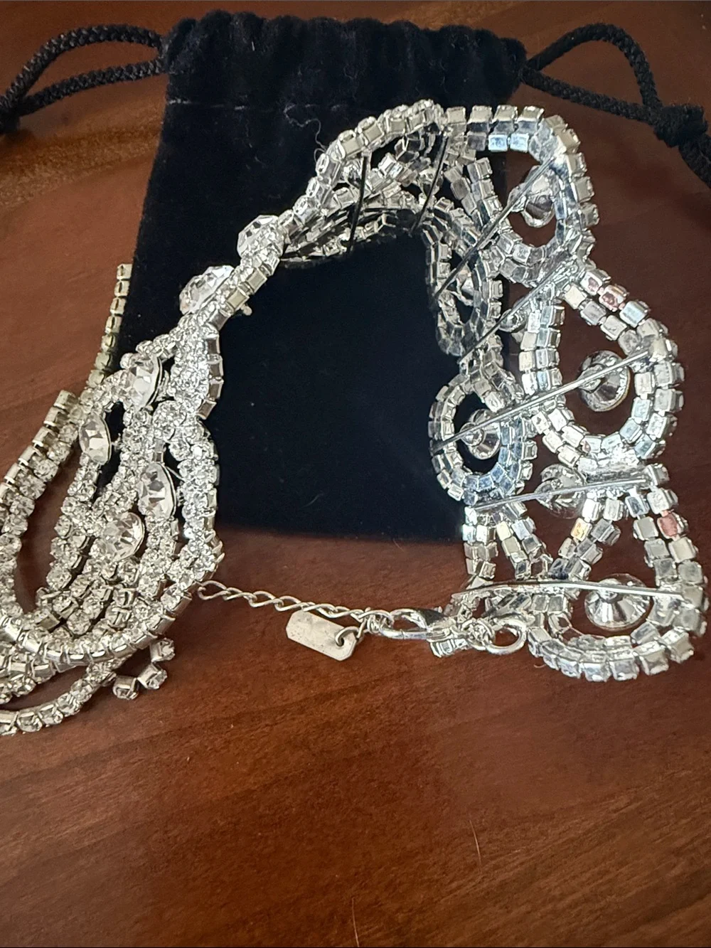 N/A gorgeous statement