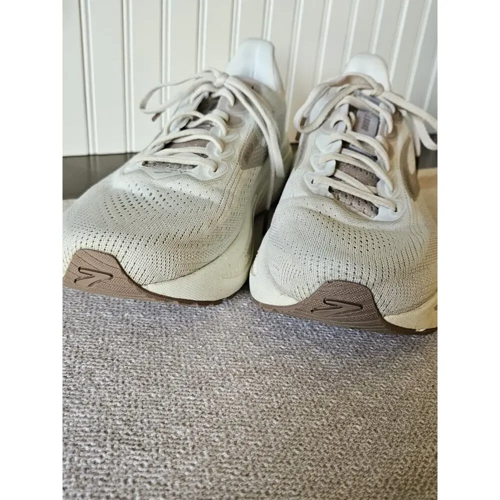 Brooks ghost 17