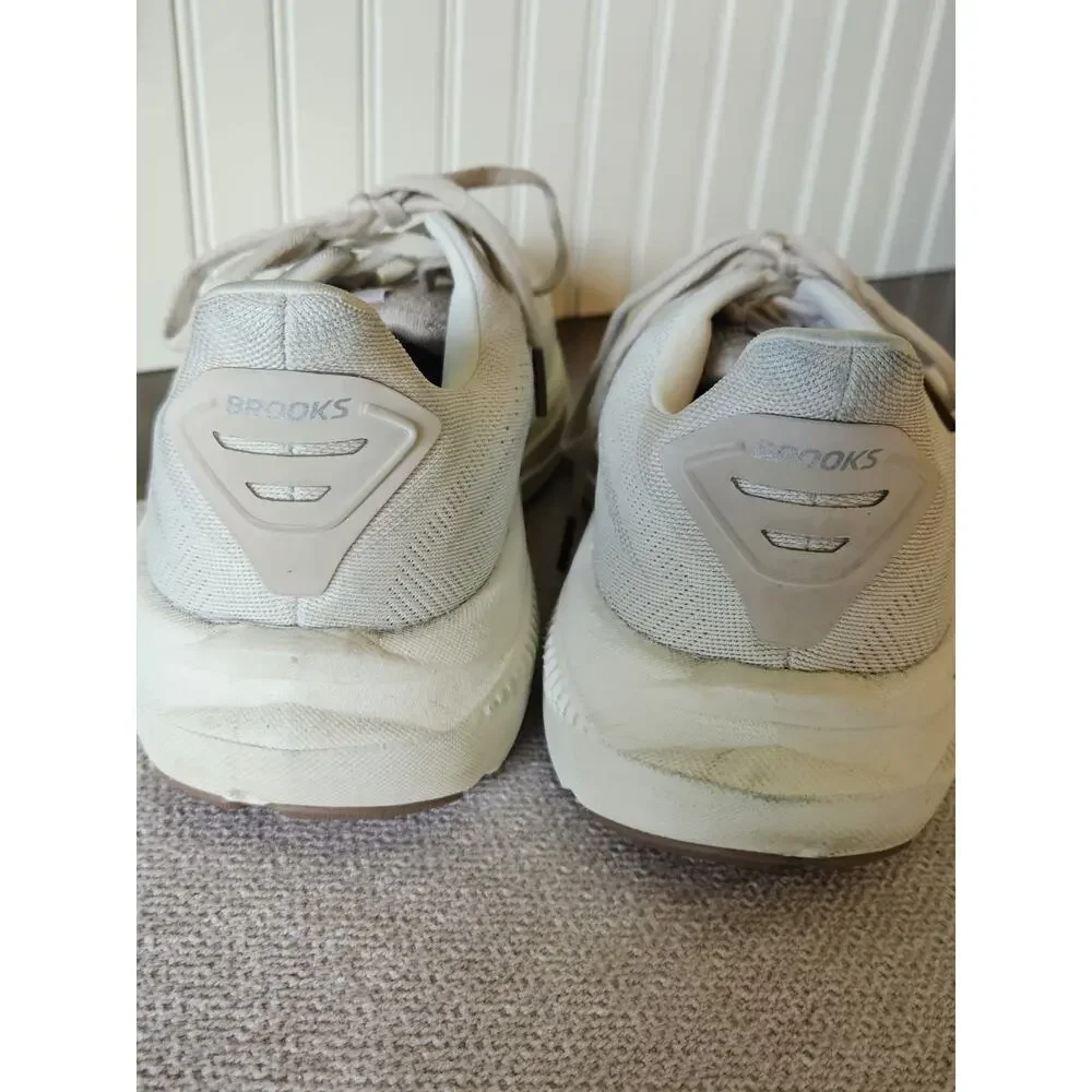 Brooks ghost 17