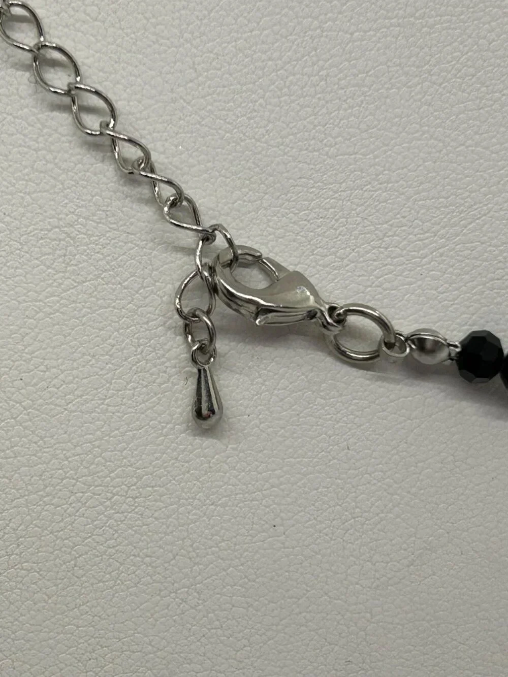 Estate this necklace