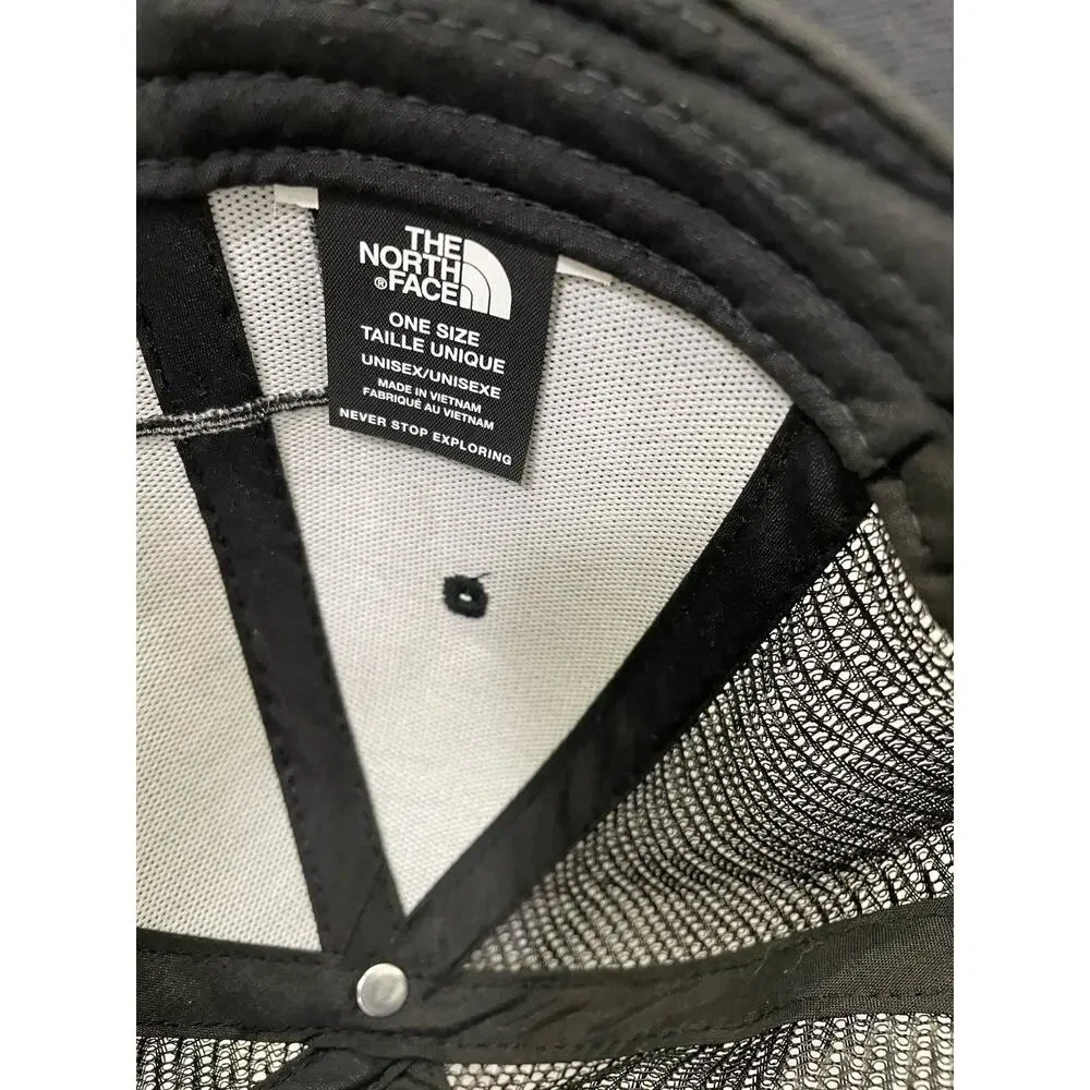 Snapback north face