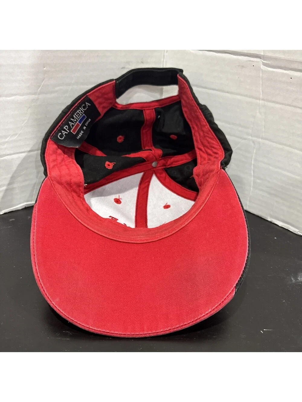 Cap America buske lines