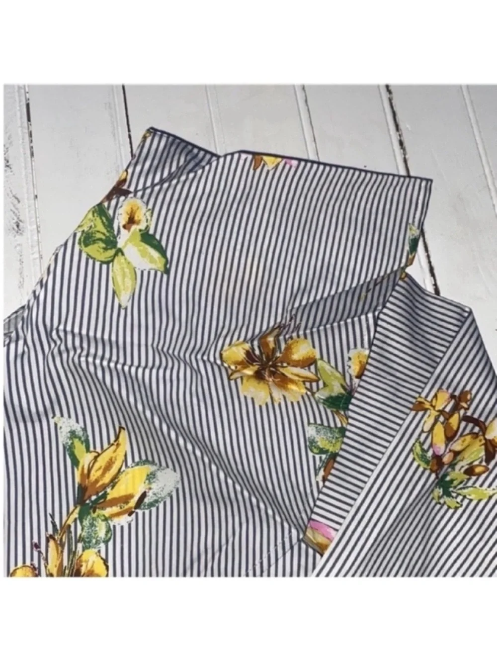 Urban Outfitters lumiere urban