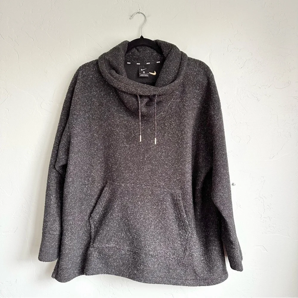 Nike Women’s Cozy Black Gold Pullover Cowl Neck Fleece Jacket Size‎ Medium EUC