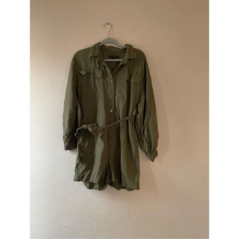 Banana republic linen blend long sleeve utility romper‎ size large