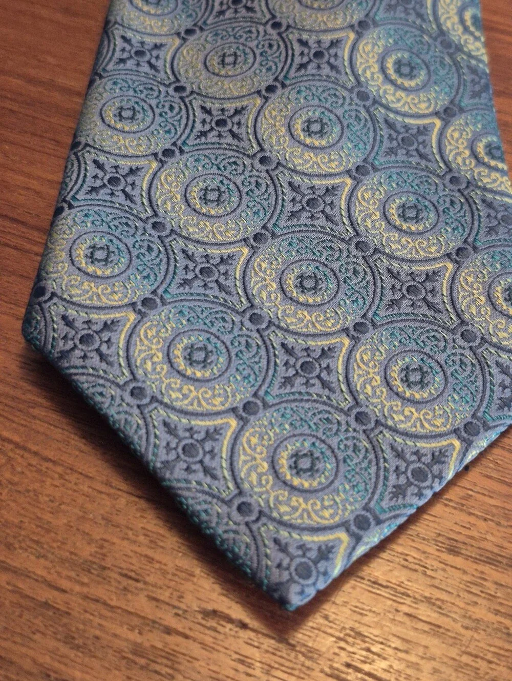 Nicole Miller Iridescent blue green tie