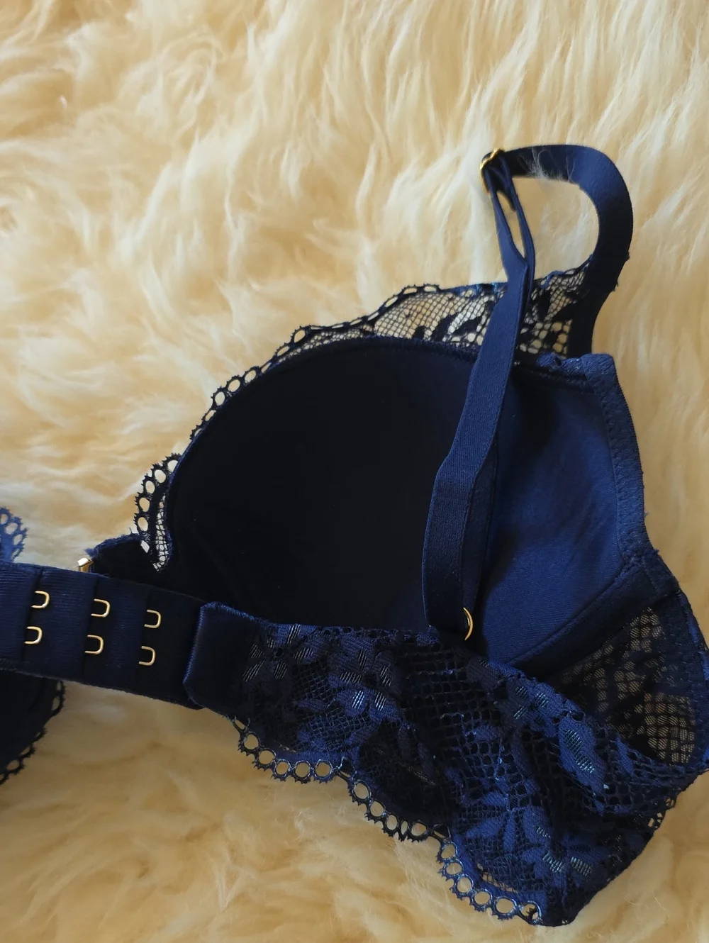 Victorias Secret ​brand victoria