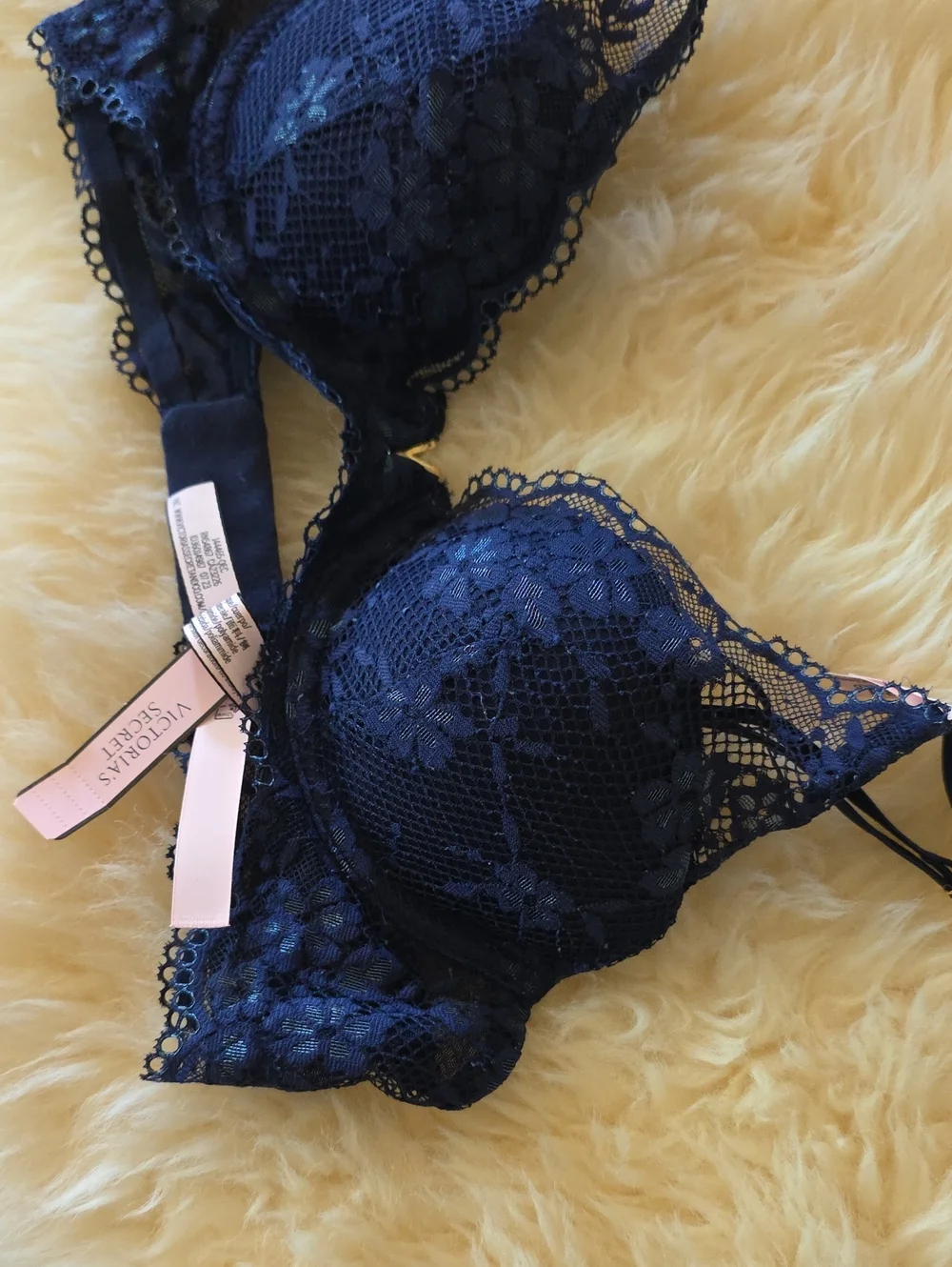 Victorias Secret ​brand victoria