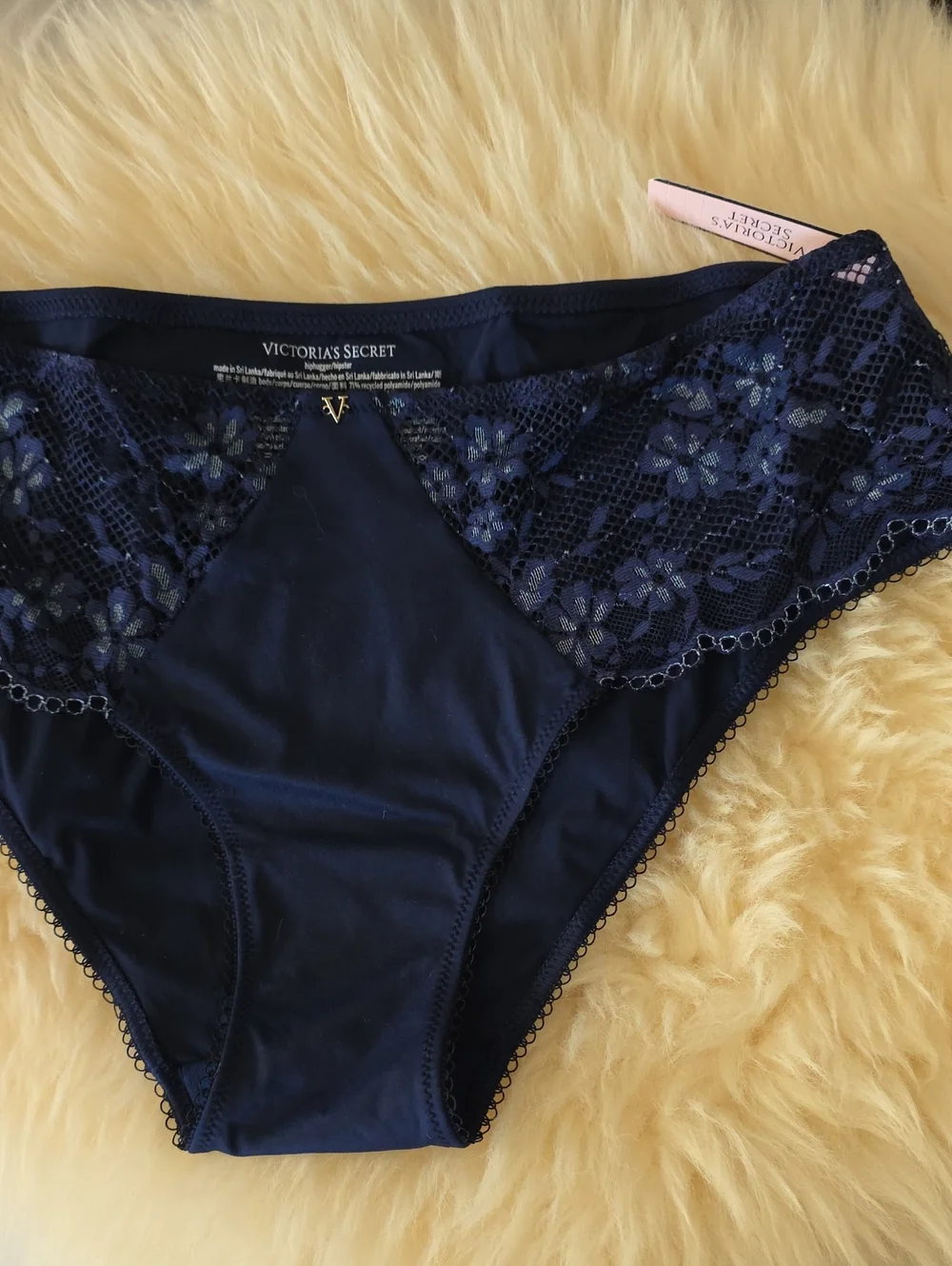 Victorias Secret ​brand victoria