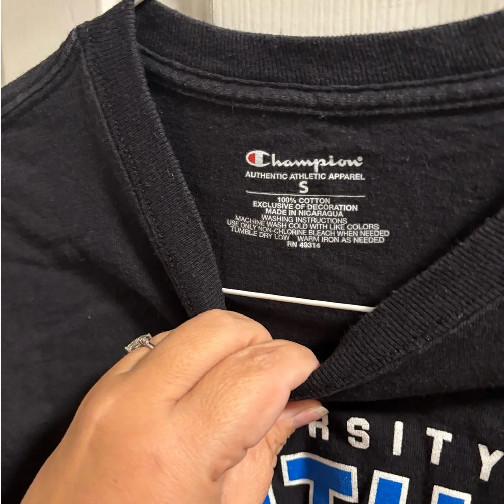 Champion bold black