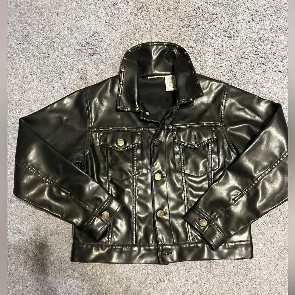Madison stylish black