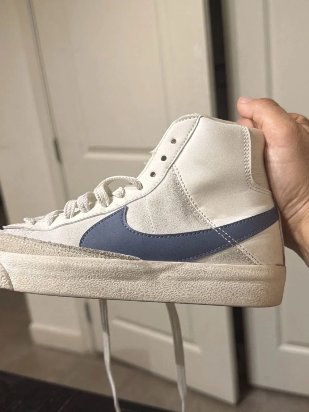 Nike Youth High-Top Sneakers in Cream with Blue Swoosh