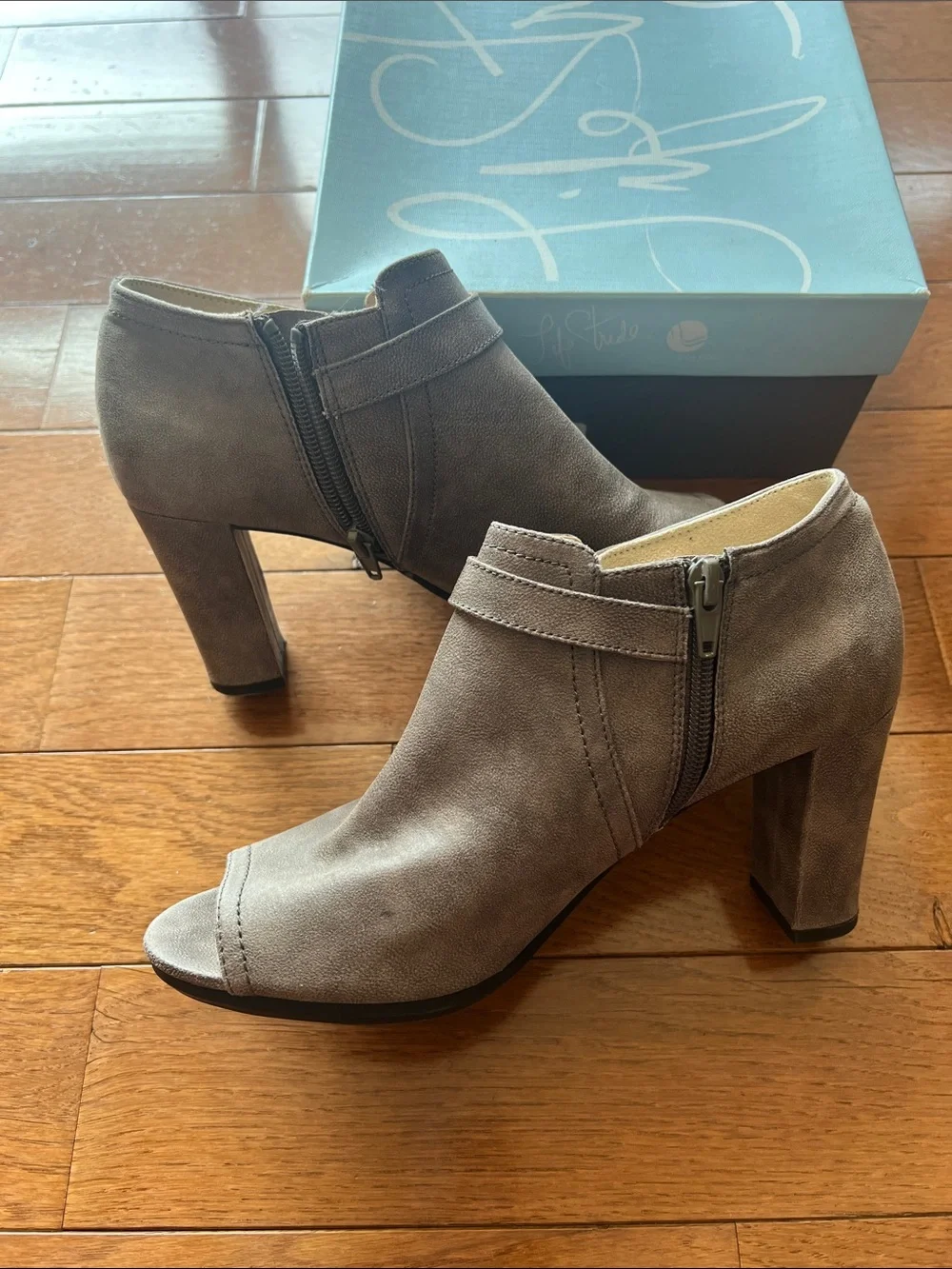 Life Stride sleek peep