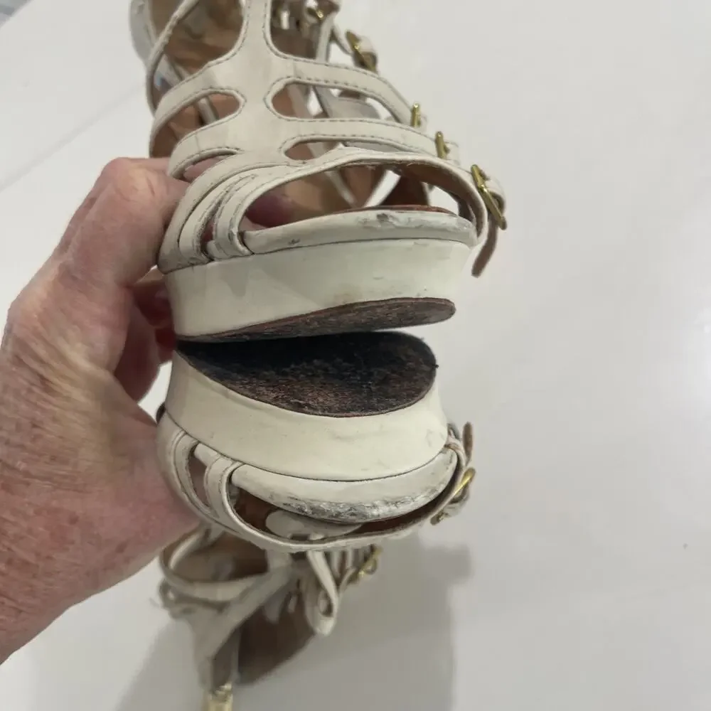 L.A.M.B. scuffing toes
