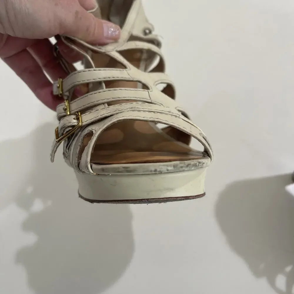 L.A.M.B. scuffing toes