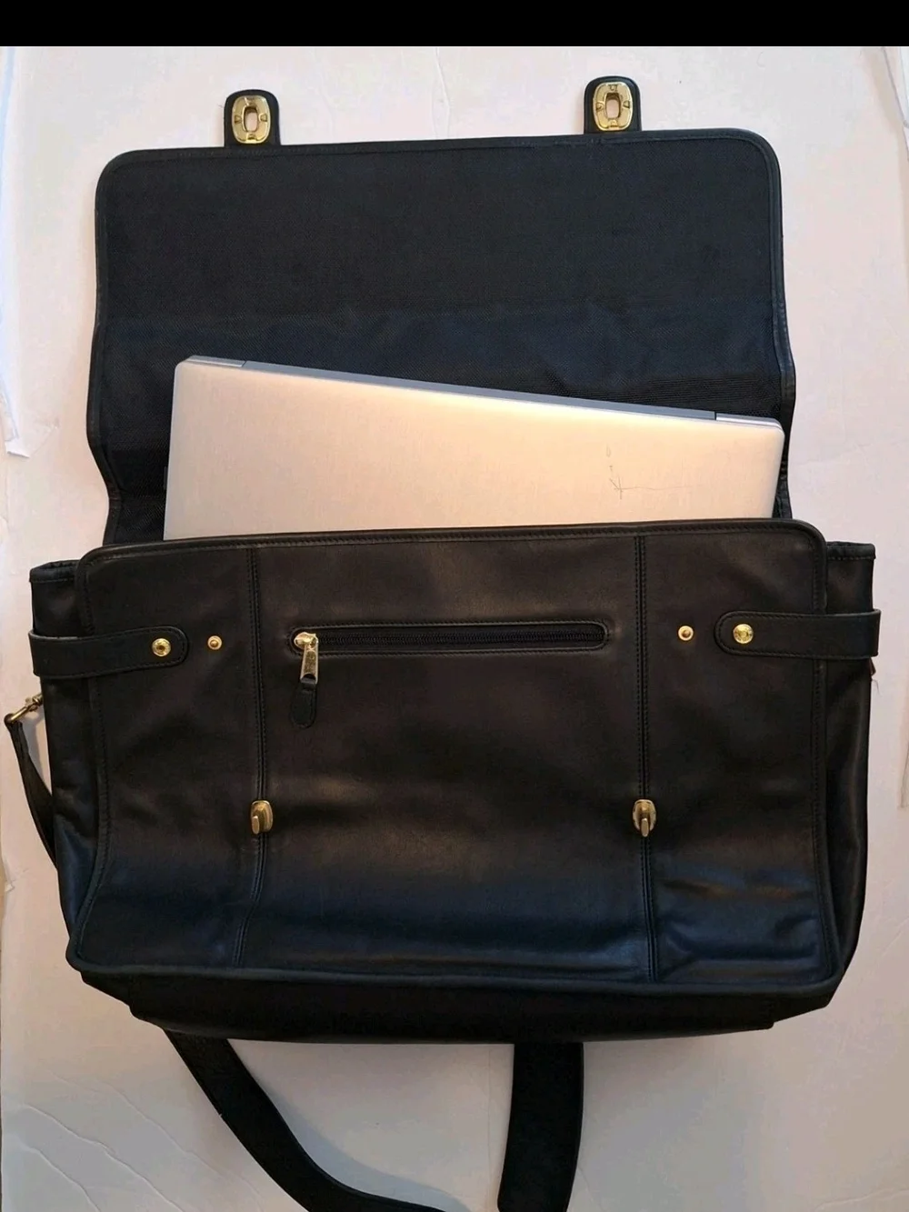 N/A classic black