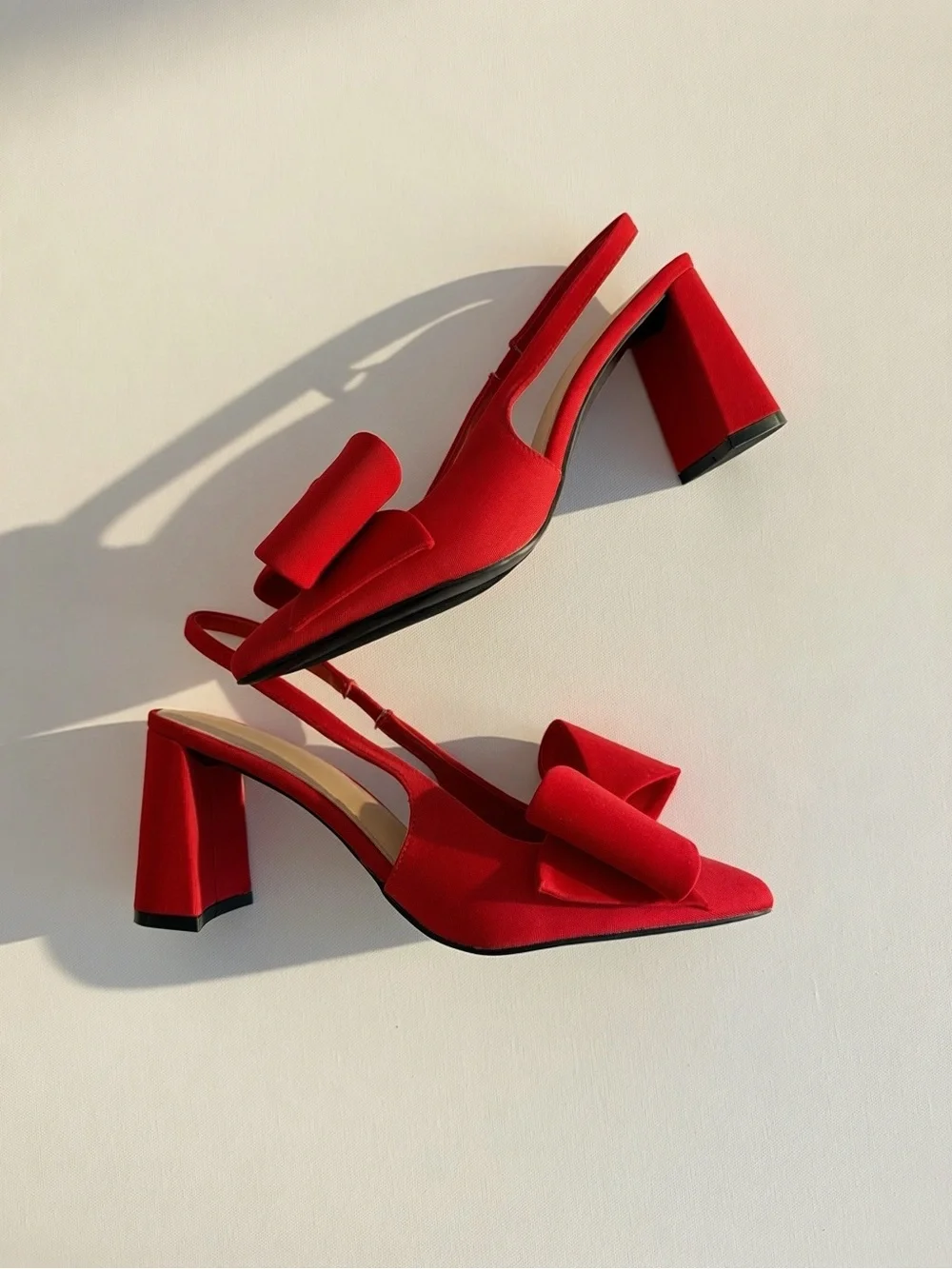 N/A elegant red