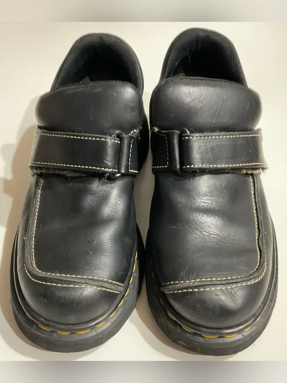 Dr. Martens sturdy yellow strap