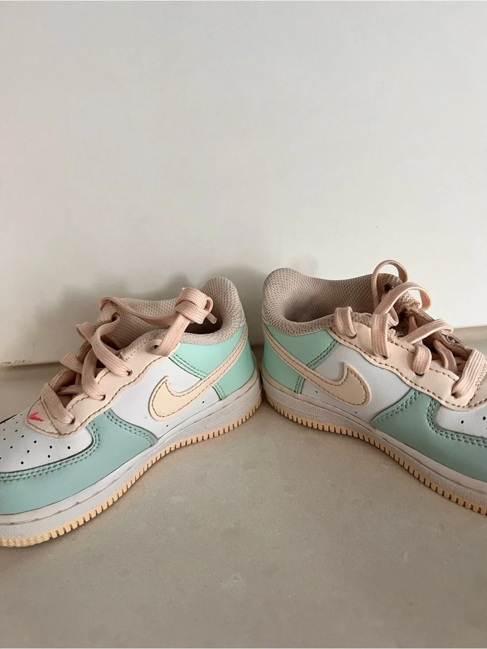 Nike pastel mint