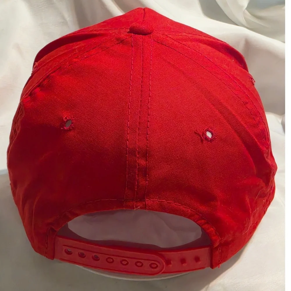 AJD Headwear closure five