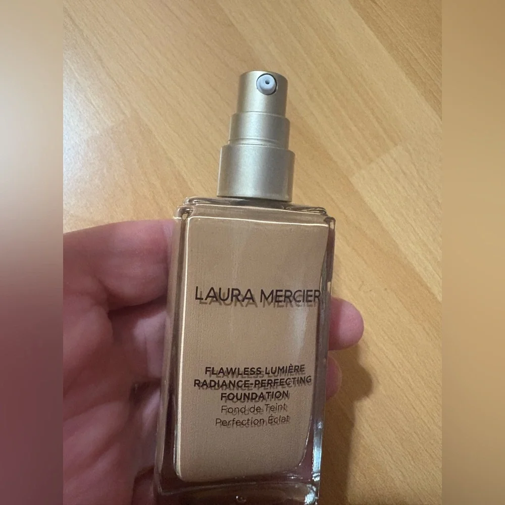 laura mercier reposhing this