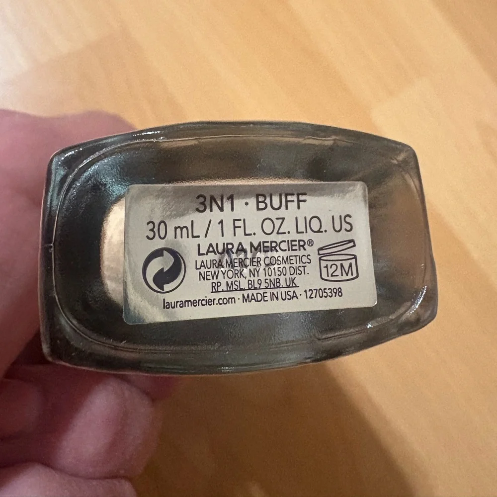 laura mercier reposhing this