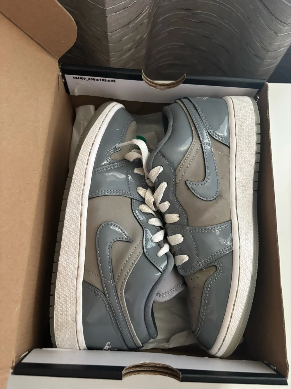Jordan low top