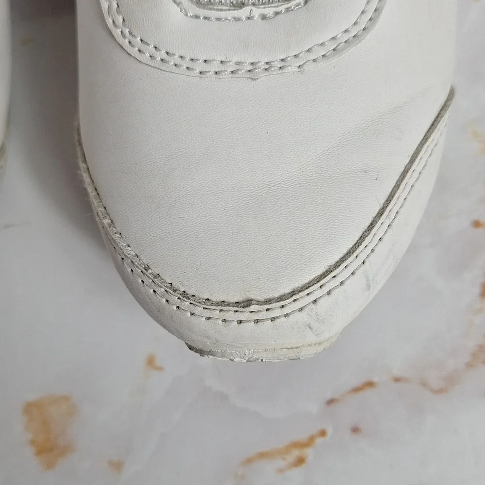 ION CHEER celebration shoes this