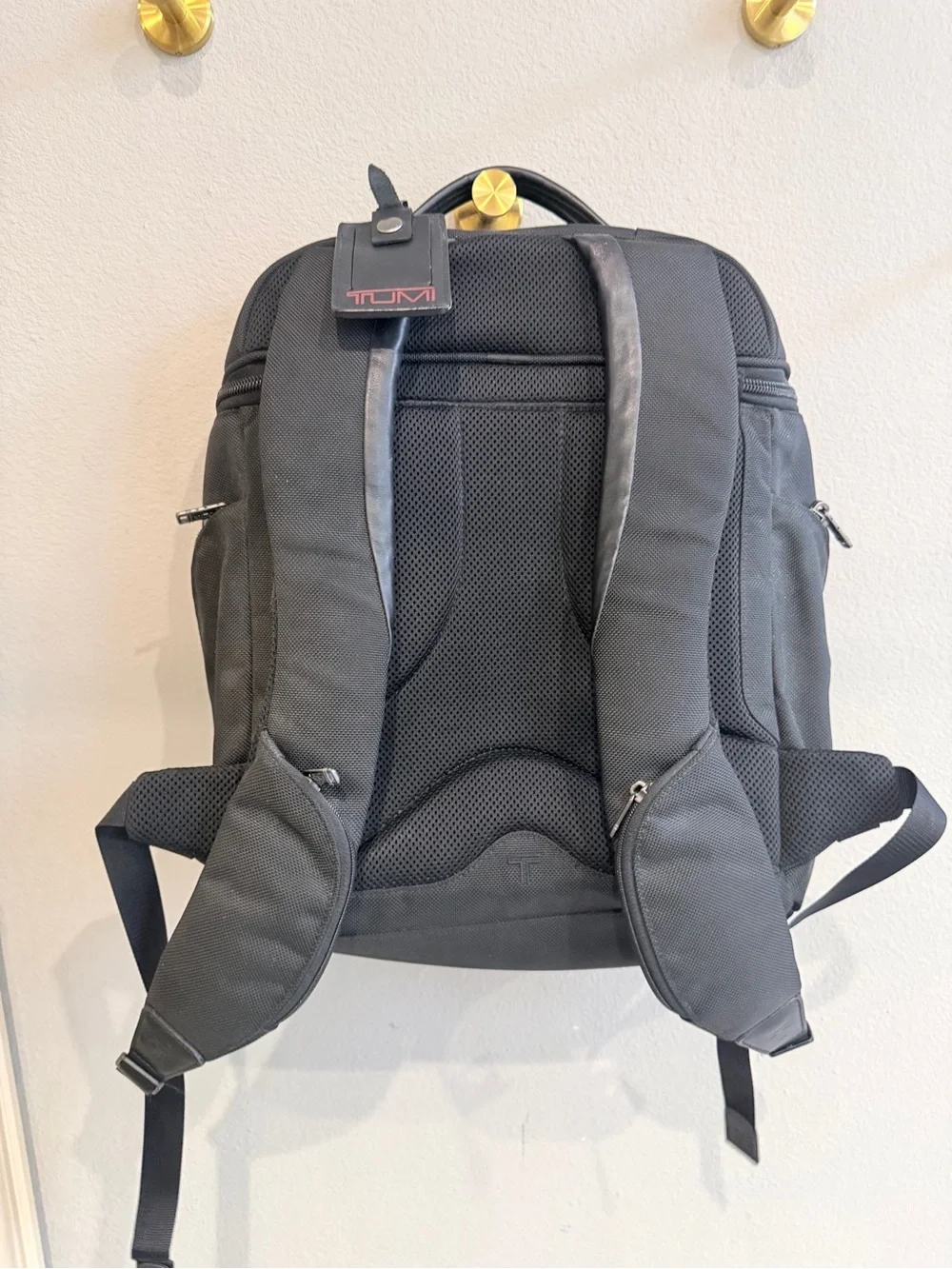 Tumi alpha pass
