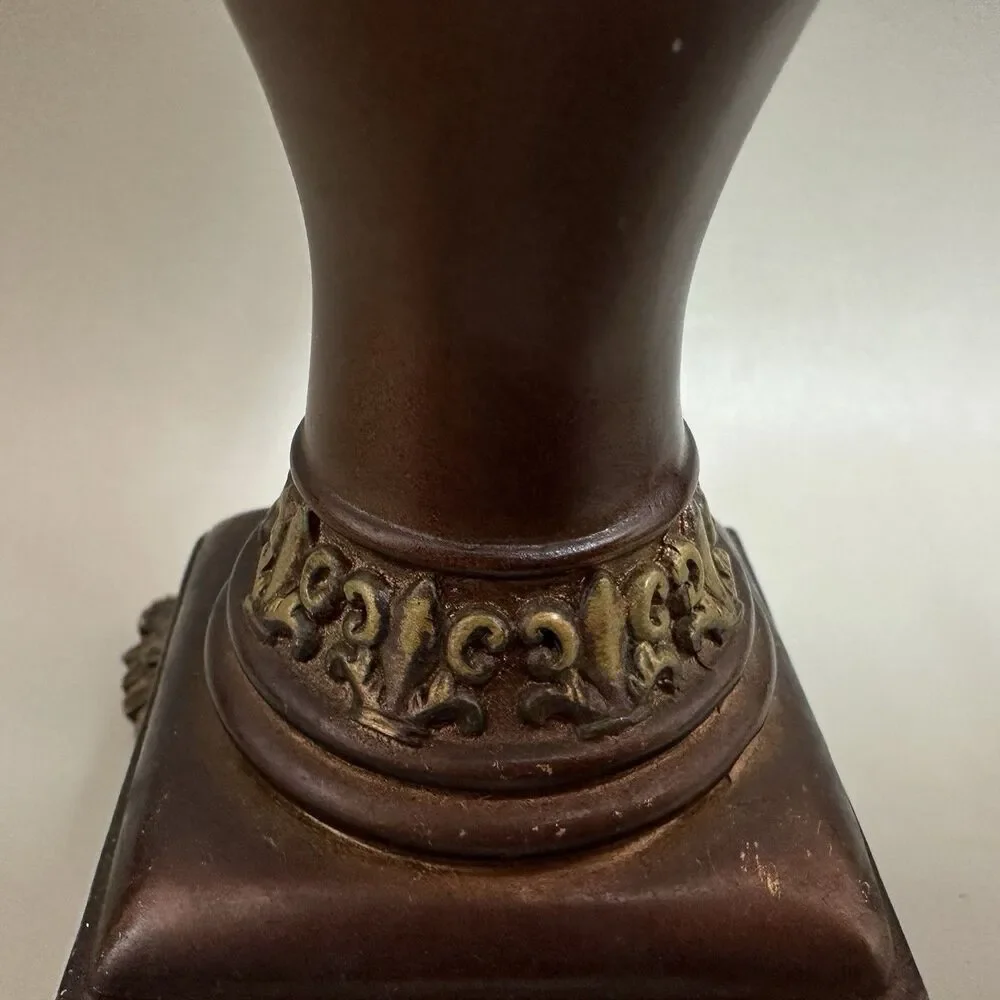 Unbranded vintage chinoiserie