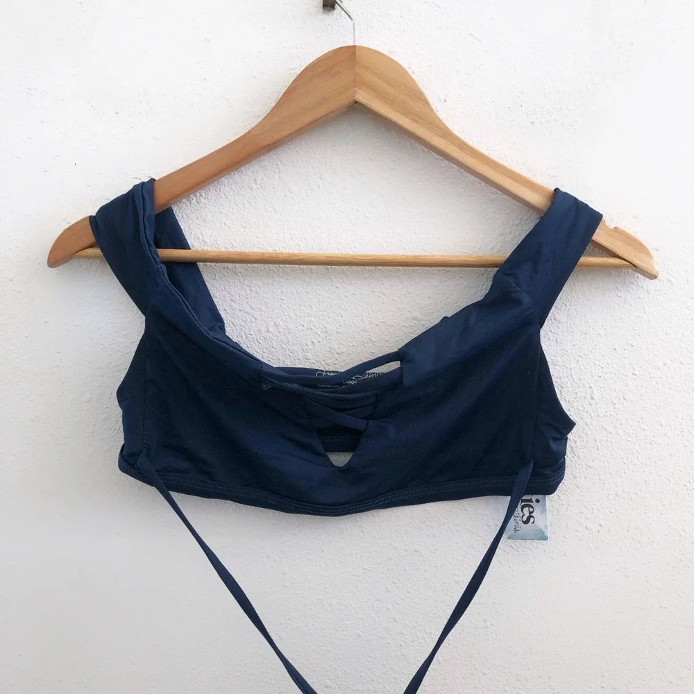 Frankies Bikinis product nwt