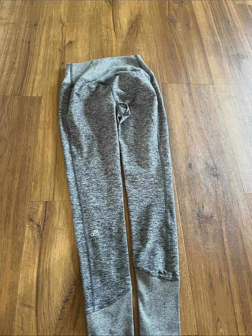 ALO Yoga soft stretchy