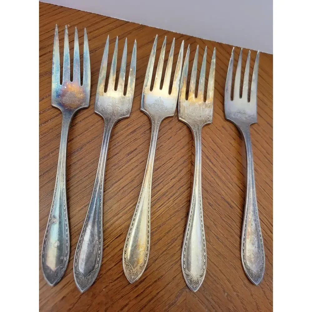 Oneida 24 pcs